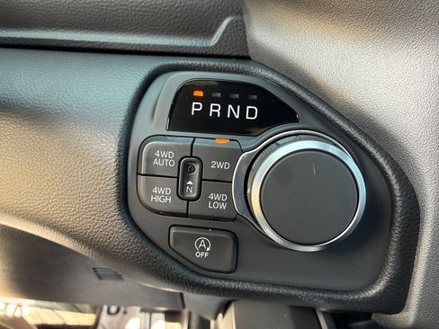 New 2026 RAM 1500 Big Horn AWD/4WD image 16