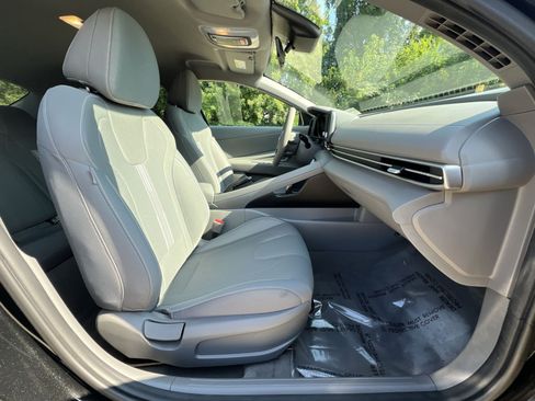 Used 2023 Hyundai Elantra SEL FWD image 36