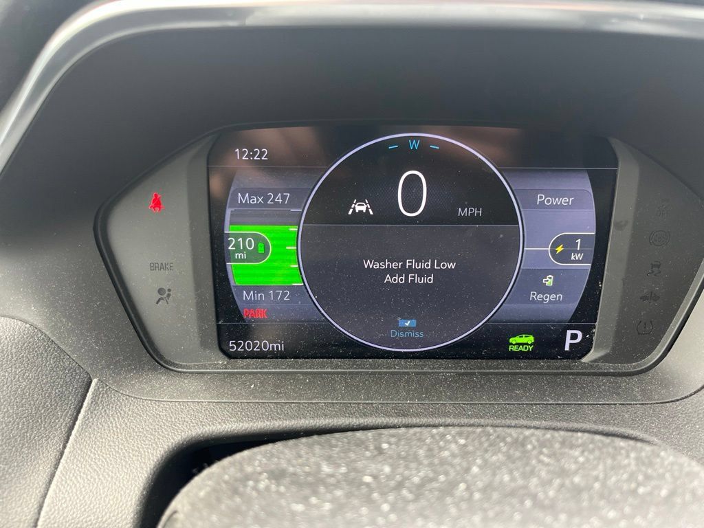 Used 2022 Chevrolet Bolt EUV LT FWD image 2