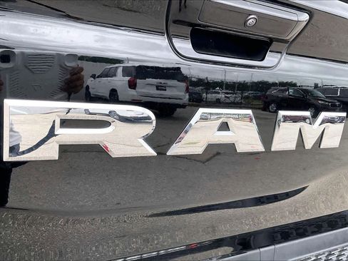 Used 2025 RAM 1500 Tungsten image 31