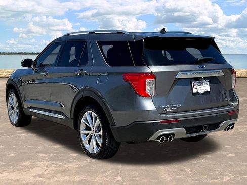 Used 2023 Ford Explorer Platinum w/ Technology Package AWD/4WD image 5