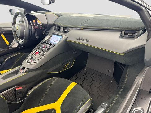 Used 2017 Lamborghini Aventador LP 750-4 Superveloce AWD/4WD image 29