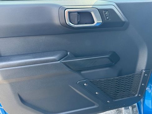 Used 2025 Ford Bronco Big Bend image 14