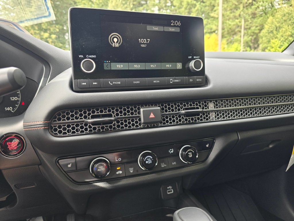 Certified 2025 Honda HR-V Sport image 18