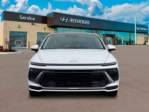 New 2026 Hyundai Sonata Limited FWD image 12