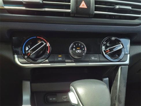 Used 2021 Kia Seltos S image 19