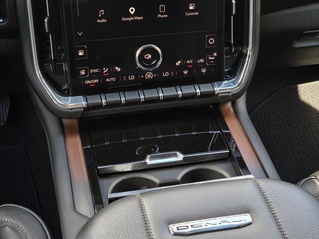 Used 2025 GMC Yukon Denali AWD/4WD image 21