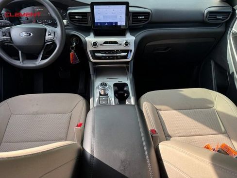 Used 2023 Ford Explorer 4WD image 16