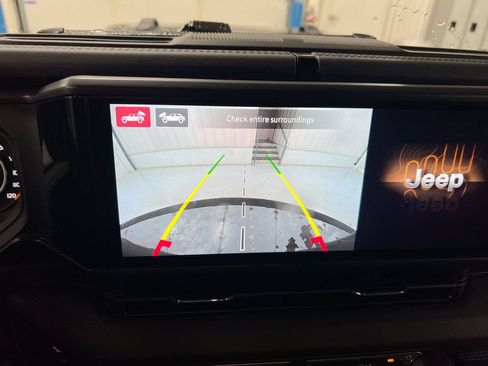 Used 2026 Jeep Wrangler Unlimited Rubicon 392 w/ Quick Order Package 27X Moab AWD/4WD image 16