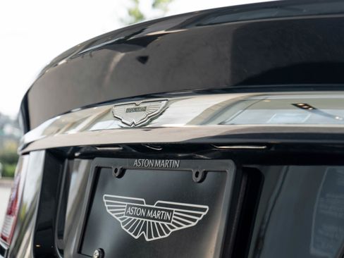 Used 2002 Aston Martin Vanquish image 8