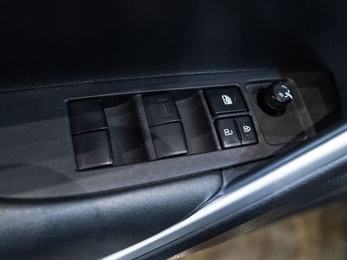 Certified 2024 Toyota Corolla Cross XLE image 15