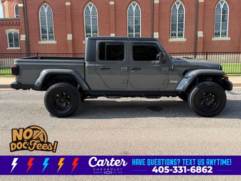Used 2020 Jeep Gladiator Overland w/ LED Lighting Group AWD/4WD image 12