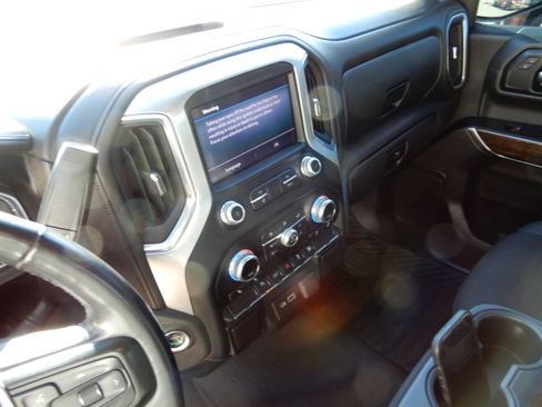 Used 2019 GMC Sierra 1500 SLE w/ SLE Value Package image 13