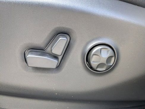 New 2026 Chrysler Pacifica Select FWD image 20