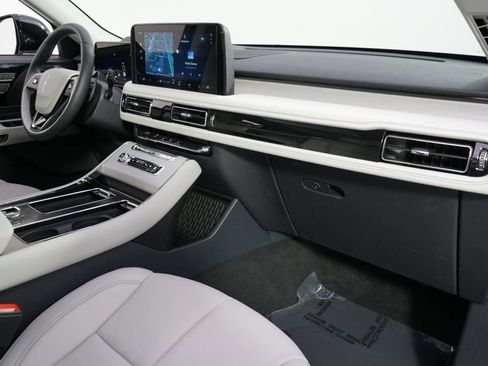 New 2026 Lincoln Aviator Reserve w/ Jet Appearance Package AWD/4WD image 15