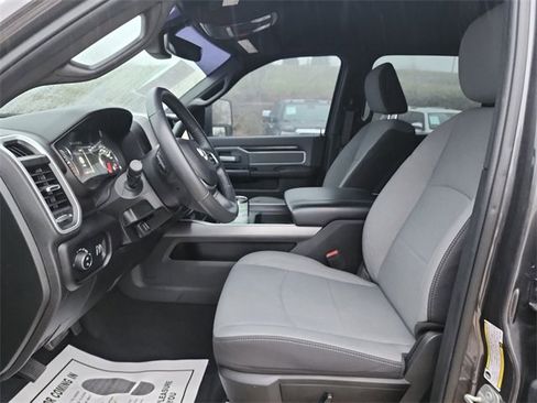 Used 2023 RAM 2500 Big Horn w/ Level 1 Equipment Group image 18