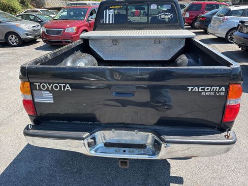 Used 2002 Toyota Tacoma 4x4 Xtracab V6 image 9