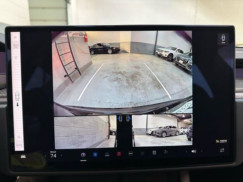 Used 2022 Tesla Model S Plaid image 19