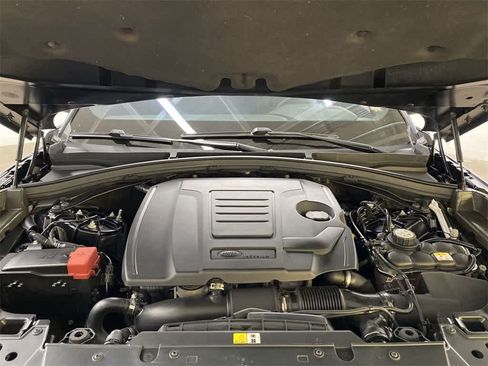 Used 2018 Land Rover Range Rover Velar R-Dynamic SE image 13