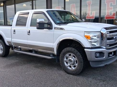 Used 2012 Ford F350 Lariat w/ Chrome Pkg image 2