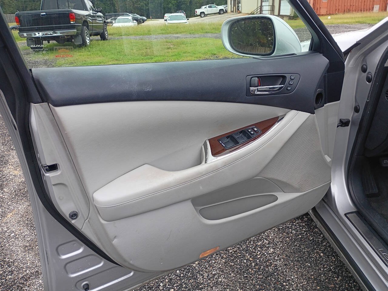 Used 2010 Lexus ES 350 w/ Preferred Accessory Package FWD image 15