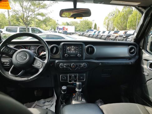 Used 2019 Jeep Wrangler Unlimited Sport S AWD/4WD image 7