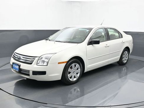 Used 2008 Ford Fusion S image 1