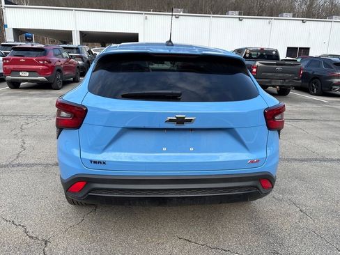 Certified 2024 Chevrolet Trax RS image 11