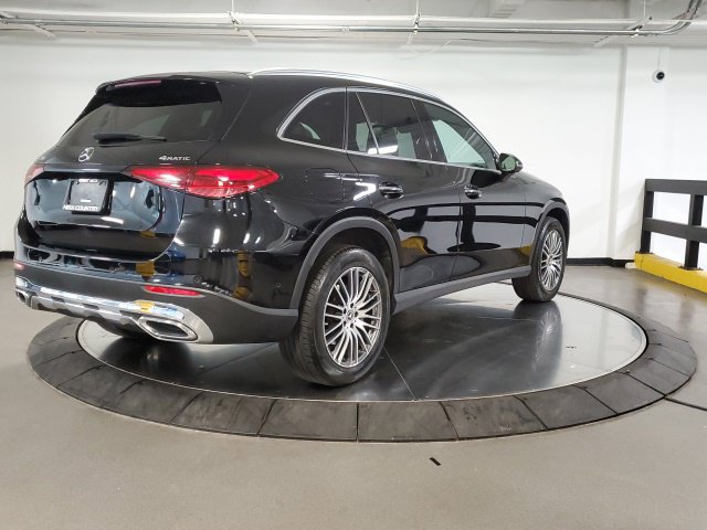 Used 2024 Mercedes-Benz GLC 300 4MATIC image 9