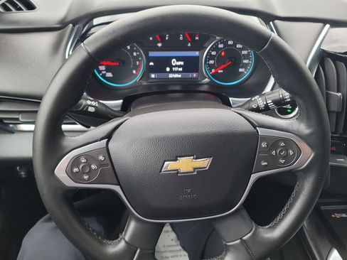 Used 2023 Chevrolet Traverse LT image 20