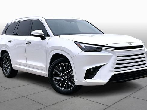 New 2026 Lexus TX 350 AWD image 2