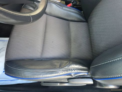 Used 2018 Toyota Corolla SE FWD image 16
