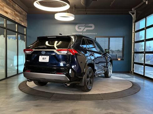 Used 2020 Toyota RAV4 XSE AWD/4WD image 3