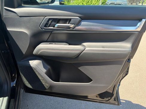 Used 2025 GMC Terrain Elevation AWD/4WD image 9