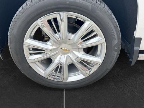 Used 2023 Chevrolet Silverado 1500 High Country image 9