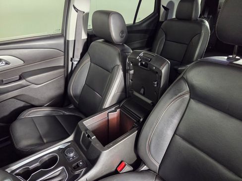 Used 2020 Chevrolet Traverse RS FWD image 21