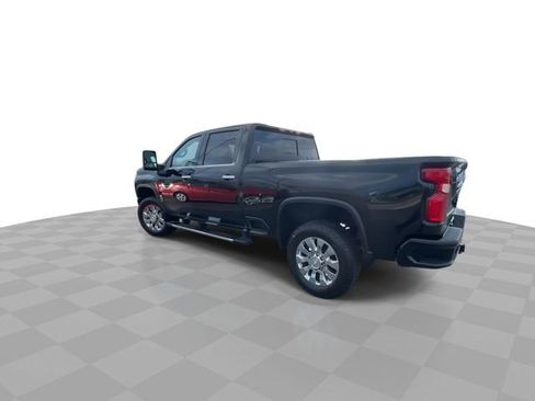 Used 2023 Chevrolet Silverado 2500 High Country w/ Z71 Off-Road Package AWD/4WD image 6