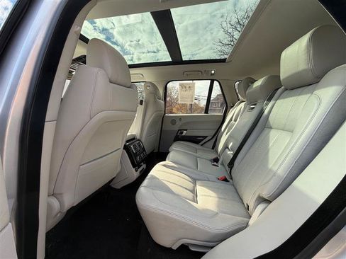 Used 2014 Land Rover Range Rover HSE AWD/4WD image 28