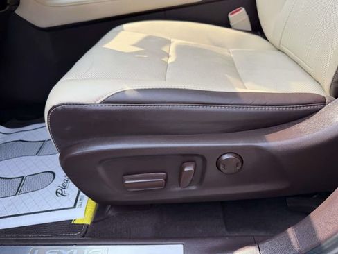 Used 2017 Lexus RX 350 AWD w/ Premium Package image 17