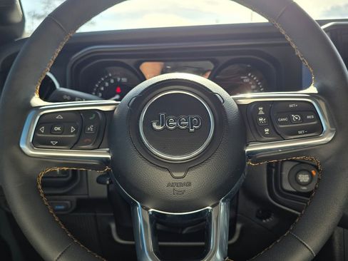 Used 2024 Jeep Wrangler Sahara w/ Safety Group image 23