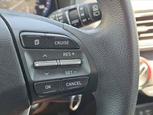 Used 2018 Hyundai Kona SE AWD/4WD image 12
