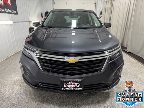 Used 2023 Chevrolet Equinox LT image 2