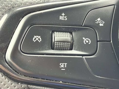 Used 2025 Chevrolet Trax LS FWD image 22