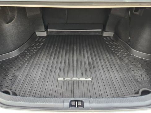 Used 2021 Toyota Camry LE w/ Cold Weather Package FWD image 31