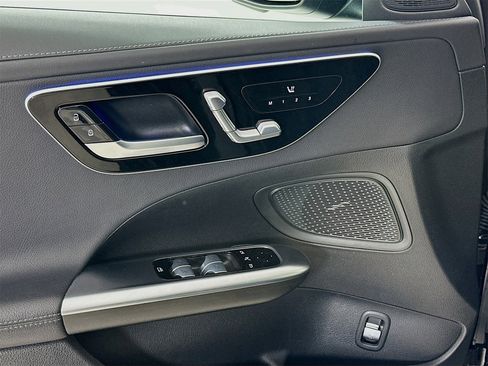 Used 2024 Mercedes-Benz C 300 C 300 image 19