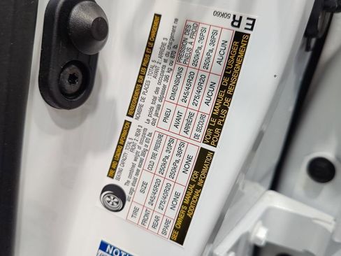 Used 2022 Lexus LS 500 F Sport image 27