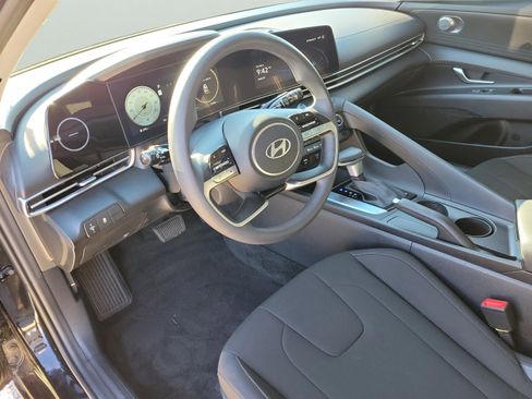 Certified 2024 Hyundai Elantra SEL image 14