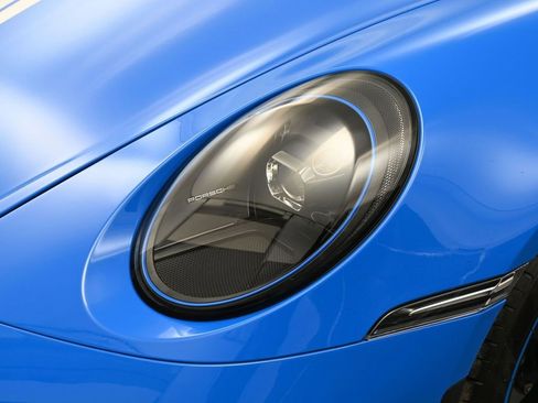 Certified 2022 Porsche 911 GT3 image 14