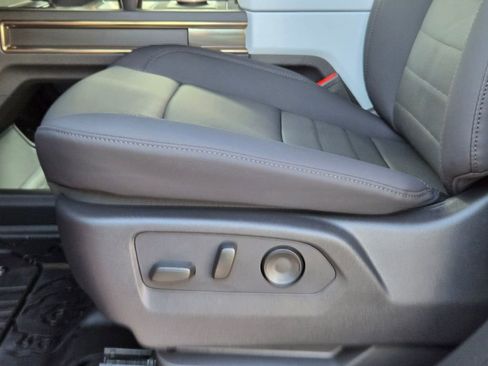 Used 2025 GMC Hummer EV 3X w/ LPO, Cargo Utility Package image 28