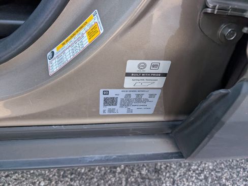 Certified 2023 GMC Acadia AT4 image 16